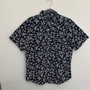 Banana Republic Men's Navy Floral Button Down short sleeve Shirt size Large